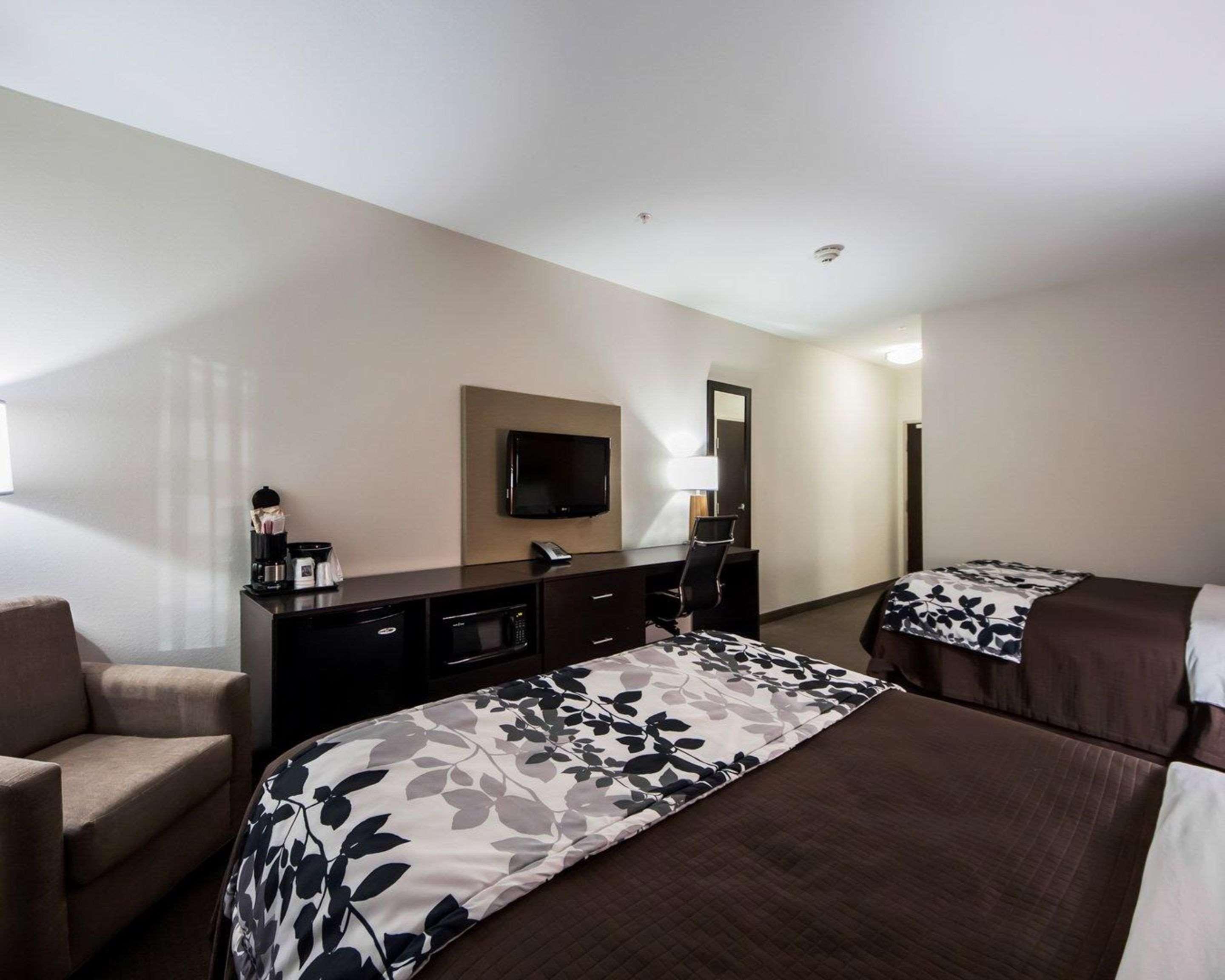 Sleep Inn & Suites Елк Сити Екстериор снимка
