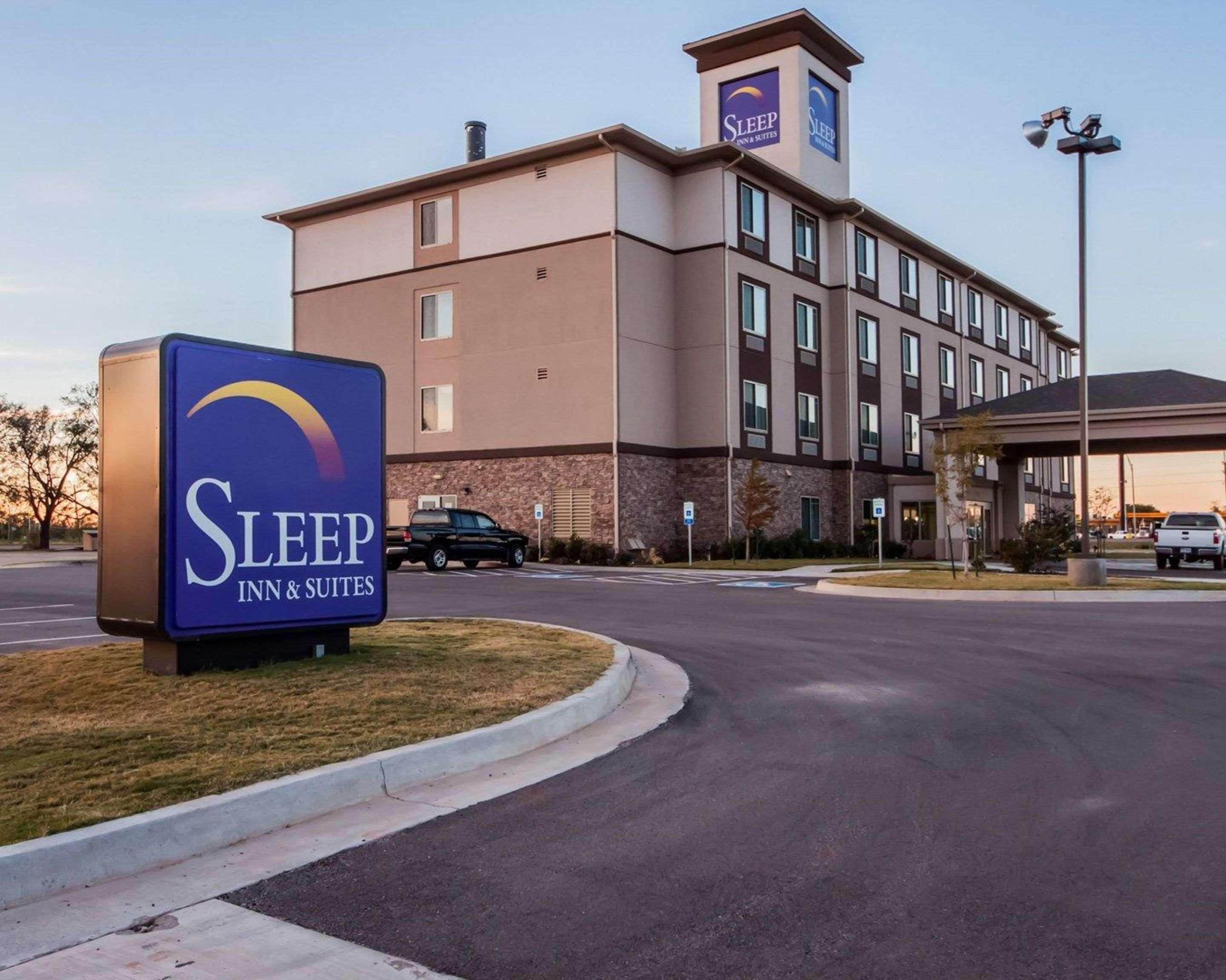 Sleep Inn & Suites Елк Сити Екстериор снимка